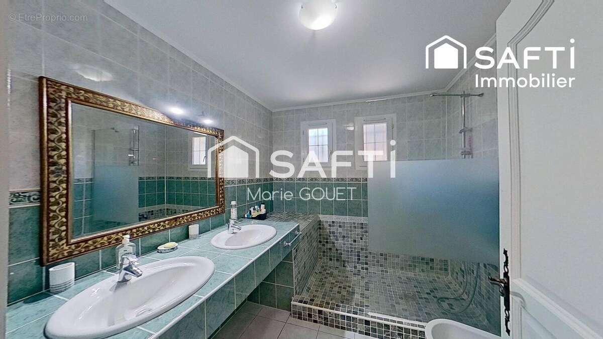 Photo 8 - Maison à FREJUS