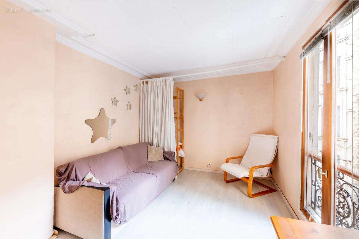 Appartement à PARIS-18E