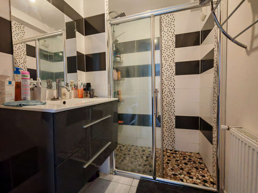 Maison à SAINT-PAIR-SUR-MER