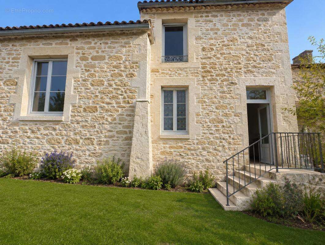 Maison à LIGNAN-DE-BORDEAUX