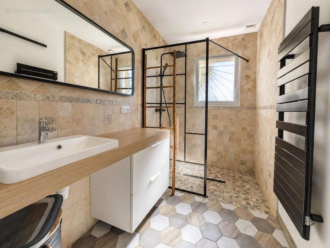 Maison 86 m² à Fouquebrune  - photo 7
