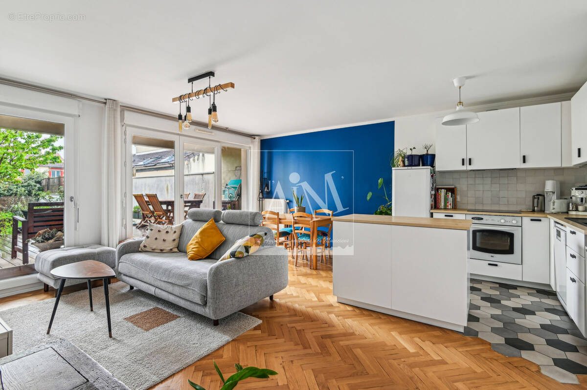 Appartement à NANTERRE