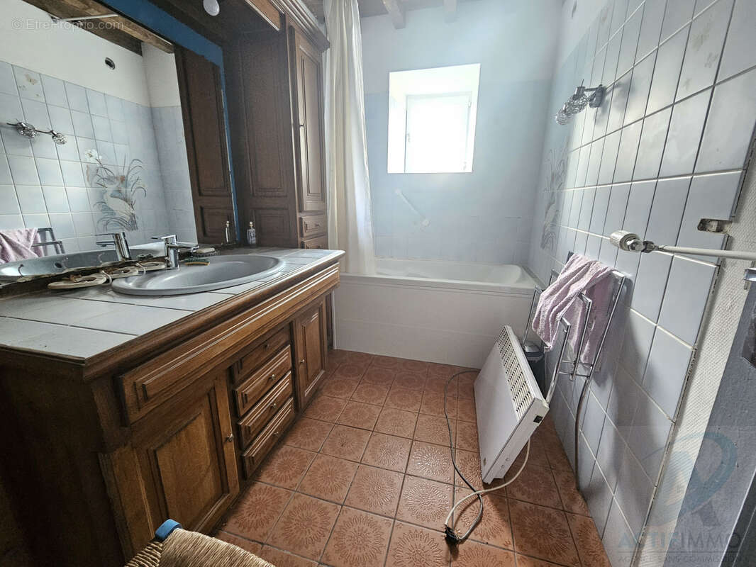 Maison à BELLOU-EN-HOULME