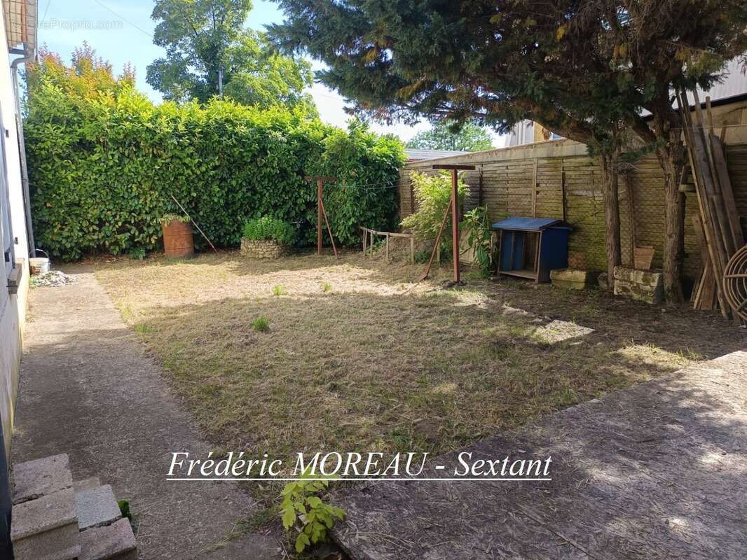 Immeuble de rapport à proximité du centre ville - photo 5