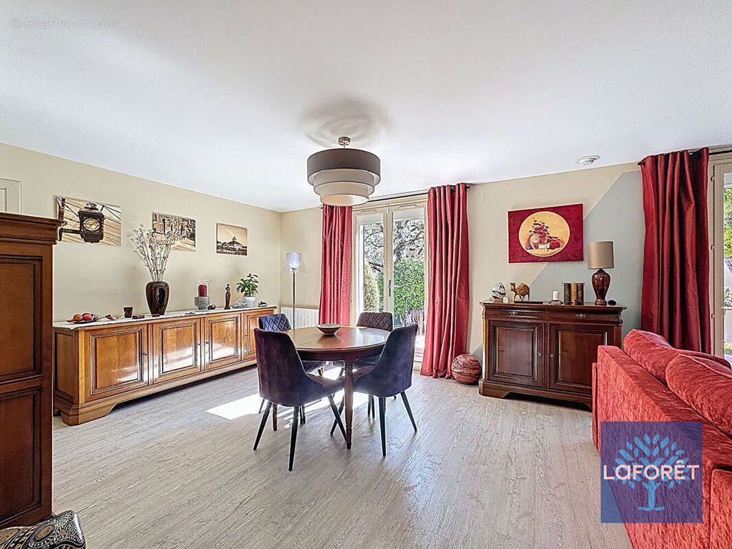 Maison à CHILLY-MAZARIN