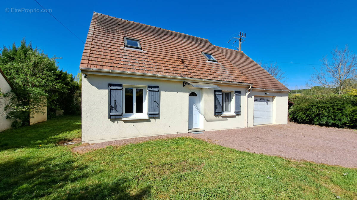 Maison à THORIGNY-SUR-OREUSE