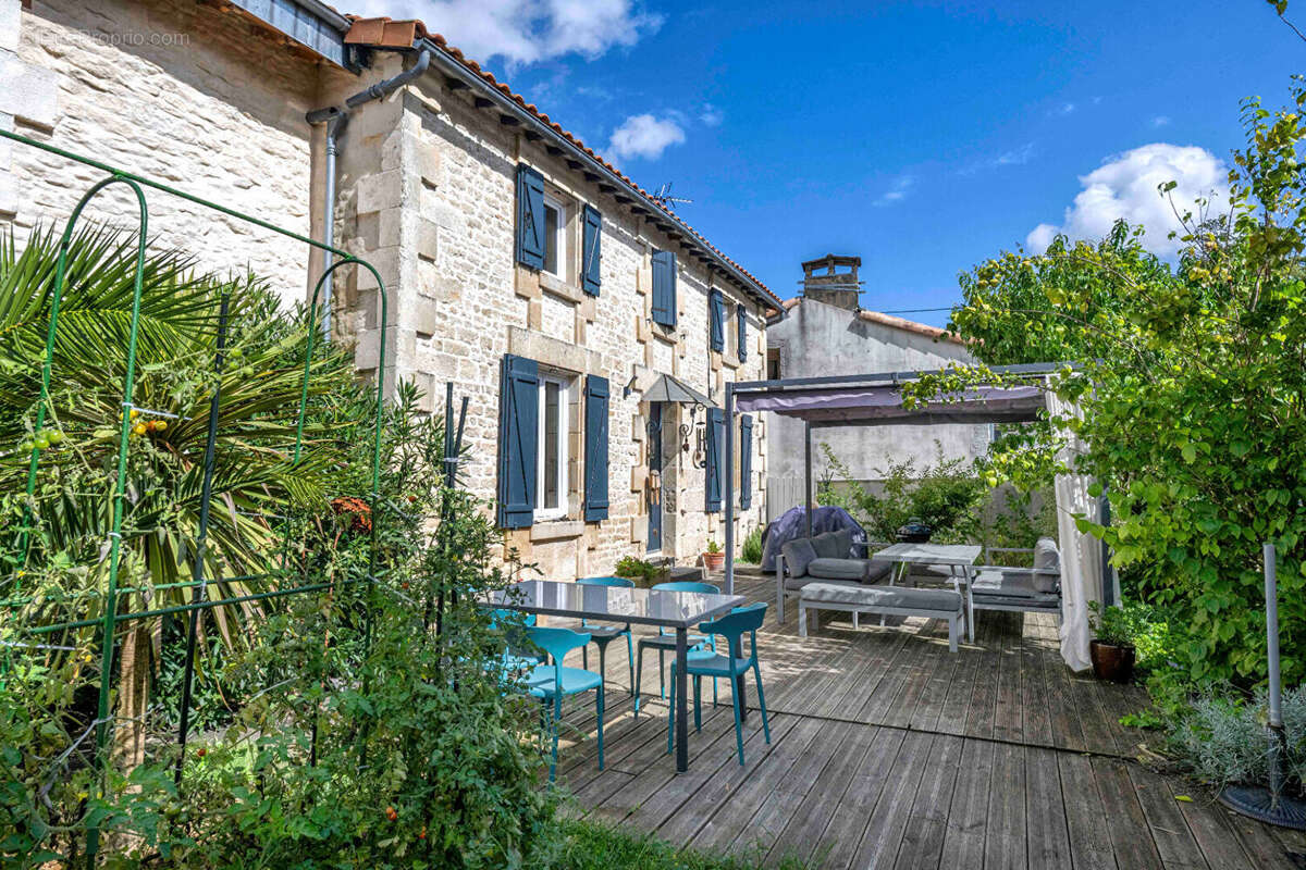 Maison à ECHIRE