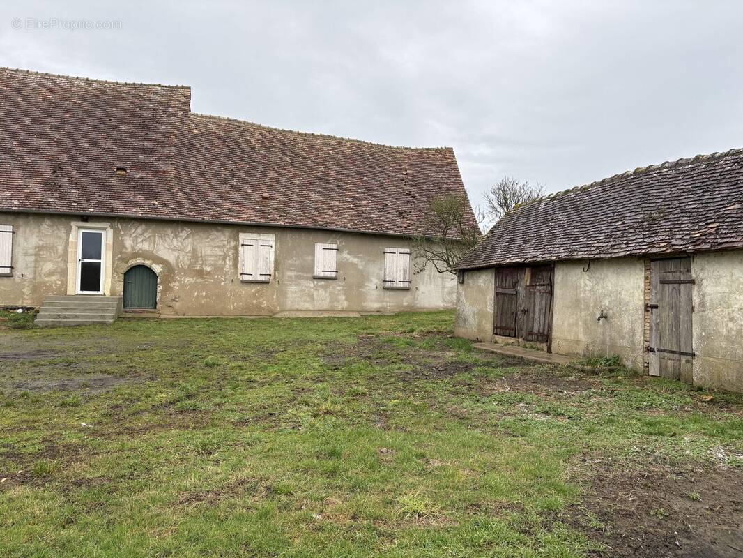Maison à BONNETABLE