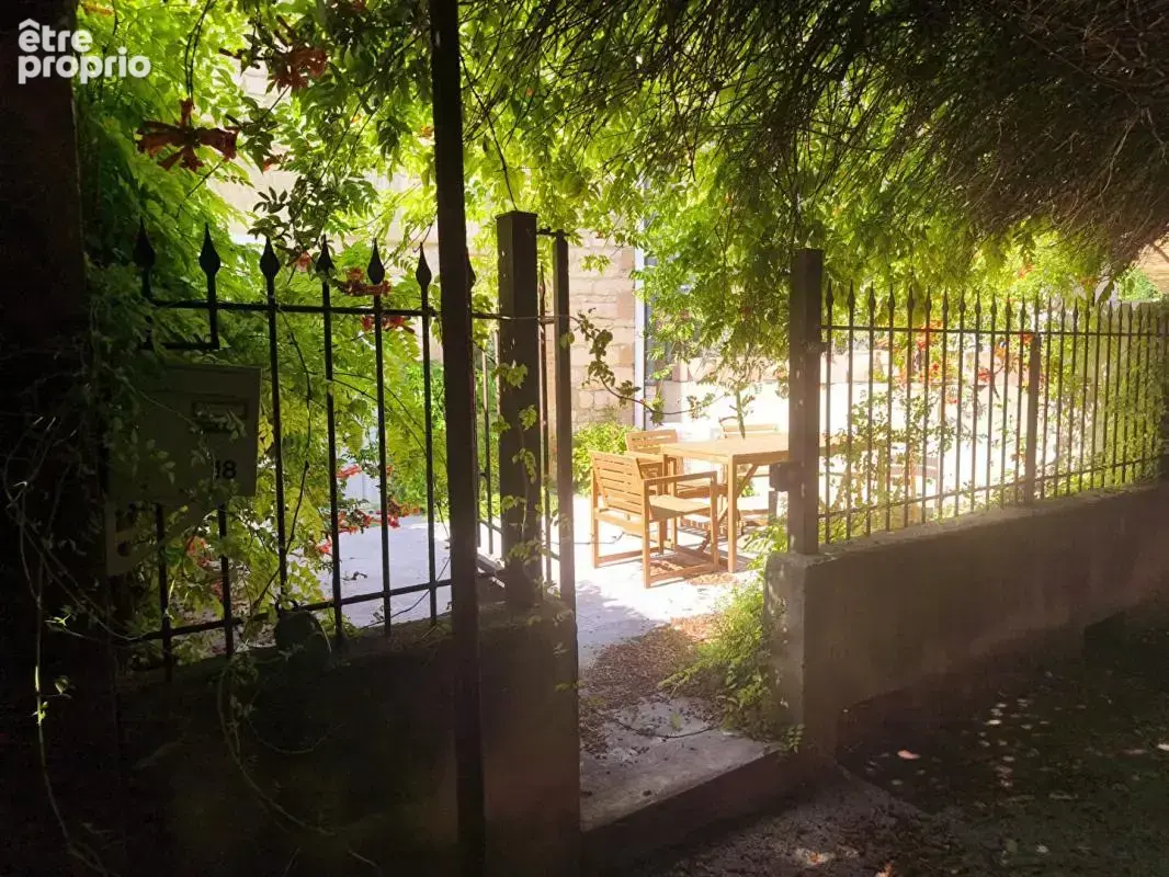 Vedène: Charmante maison de ville rénovée avec cour privative - photo 15