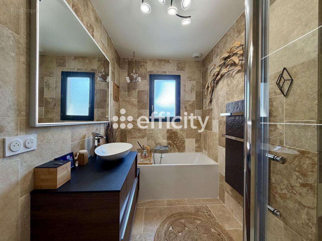Maison 112 m² à Lanton  - photo 14