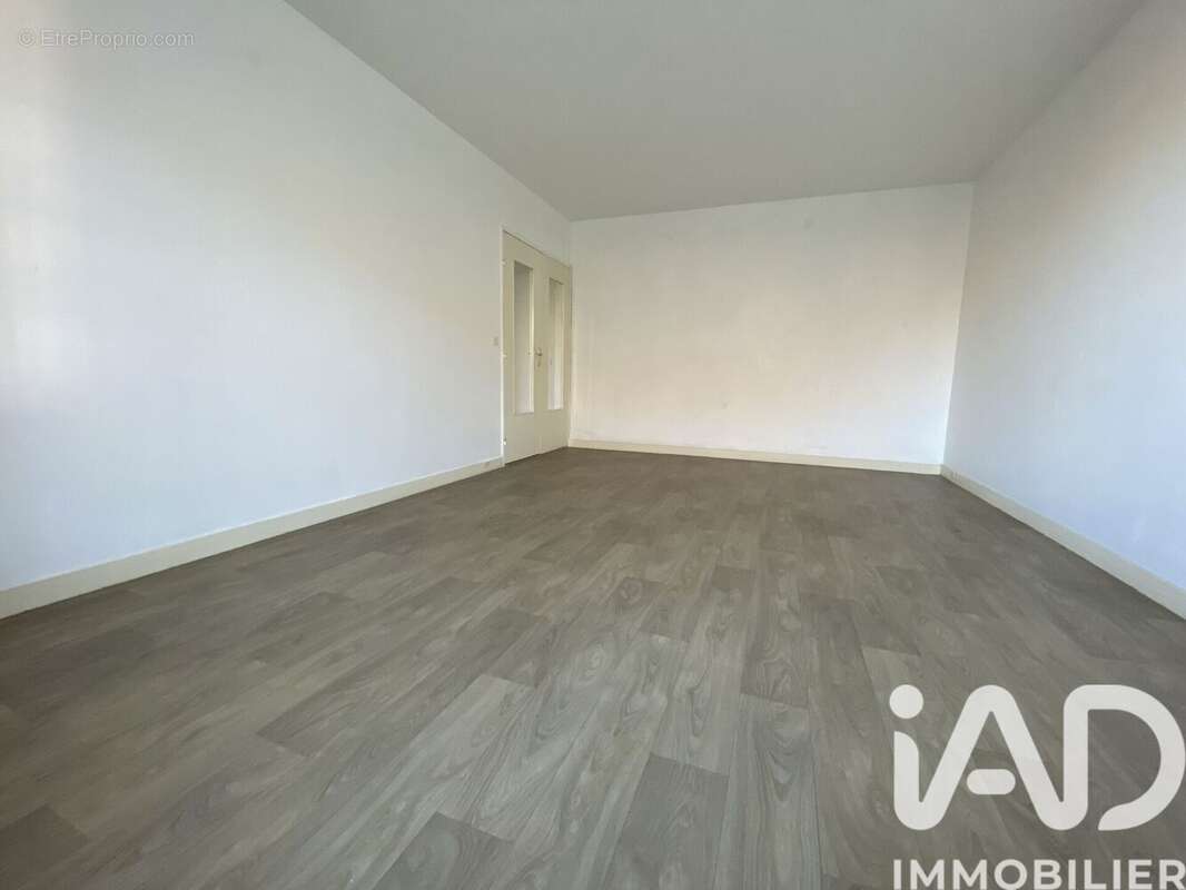 Photo 3 - Appartement à DAMMARIE-LES-LYS
