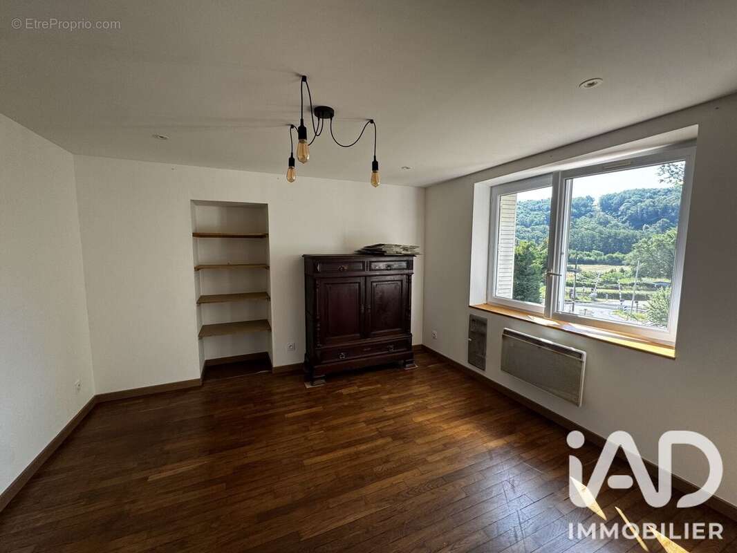 Photo 4 - Maison à ESSERTENNE