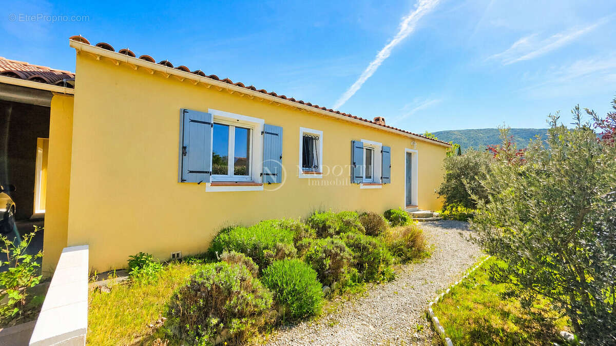 Villa de plain pied  en parfait état à Maubec - photo 12