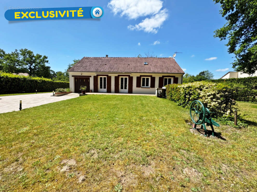 Maison à DONNERY