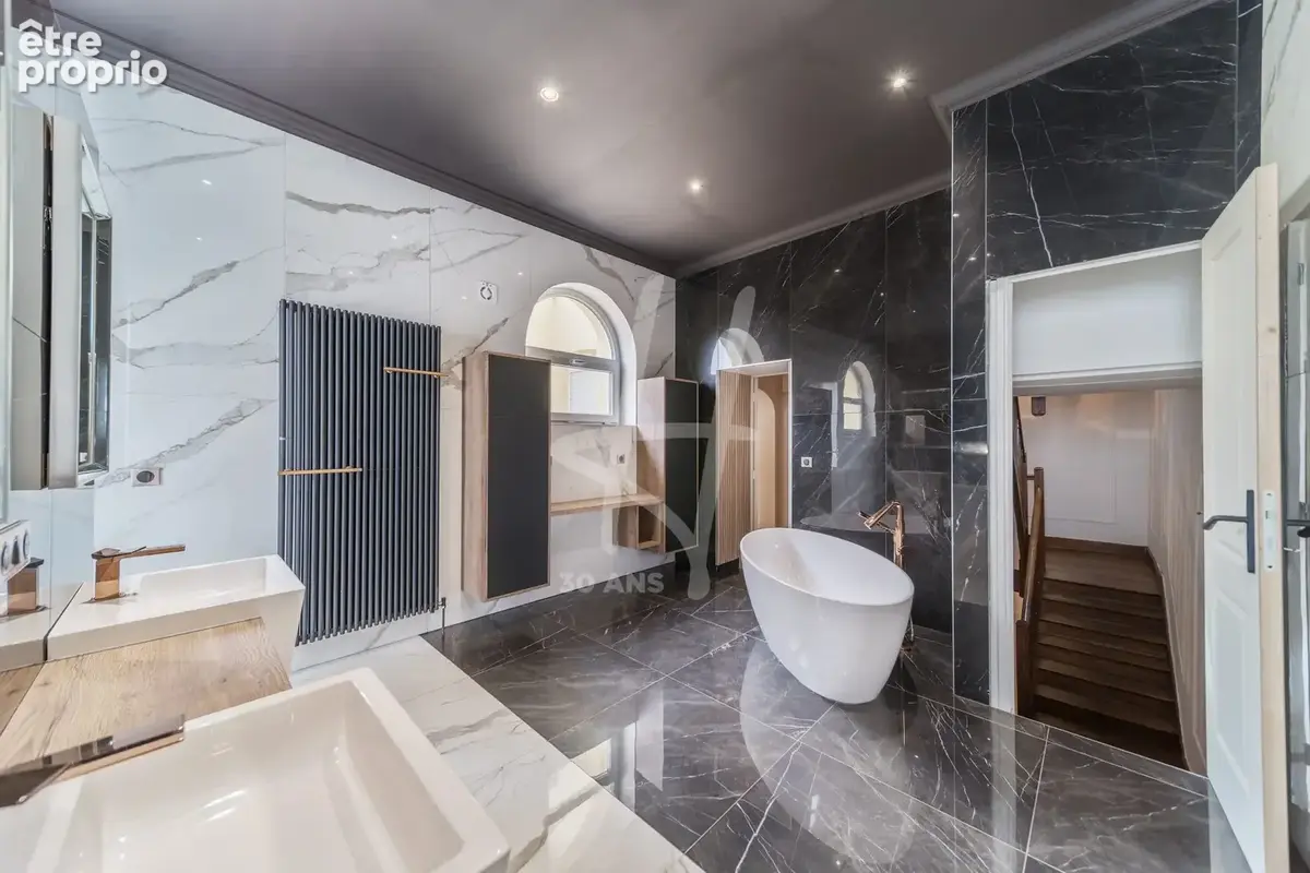 Maison 300 m² à Hussigny-Godbrange  - photo 7
