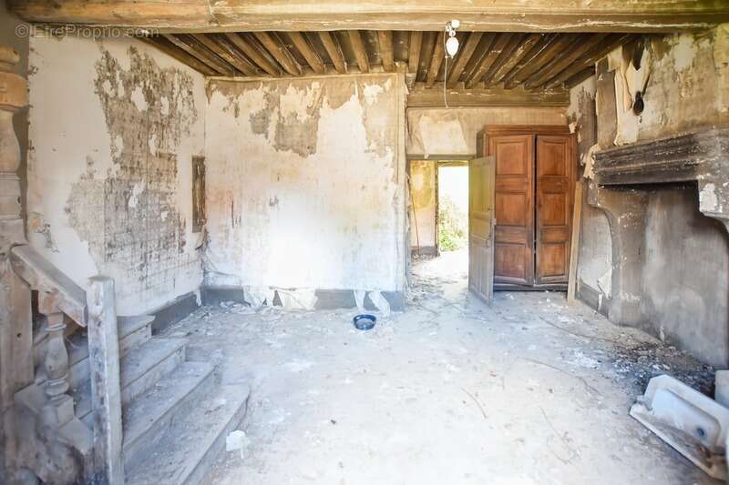 Maison à COUCHES