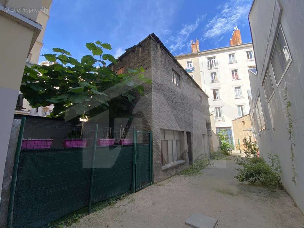 Secteur berriat/genissieu 96,84m2 = parking - photo 5