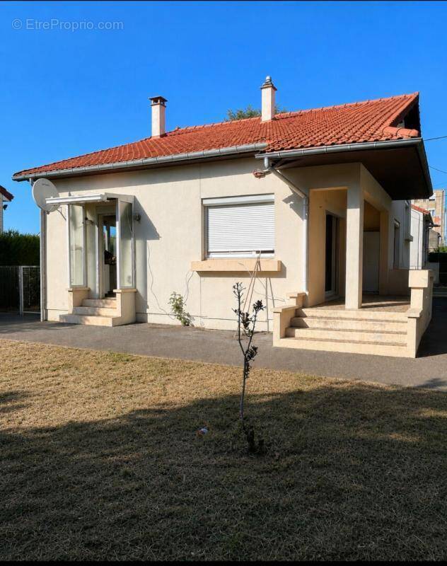 Maison à CHAUNY