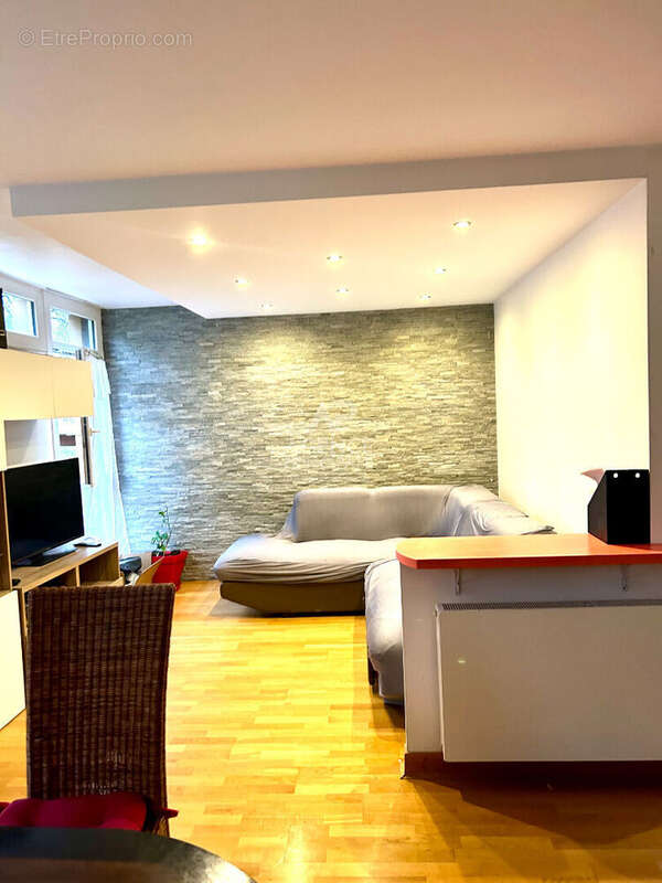 Appartement  4 pièce(s) - photo 2