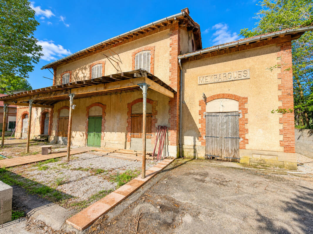 Maison à MEYRARGUES