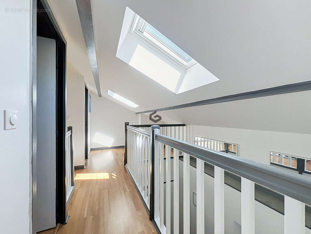Appartement 140 m² à Reims  - photo 6