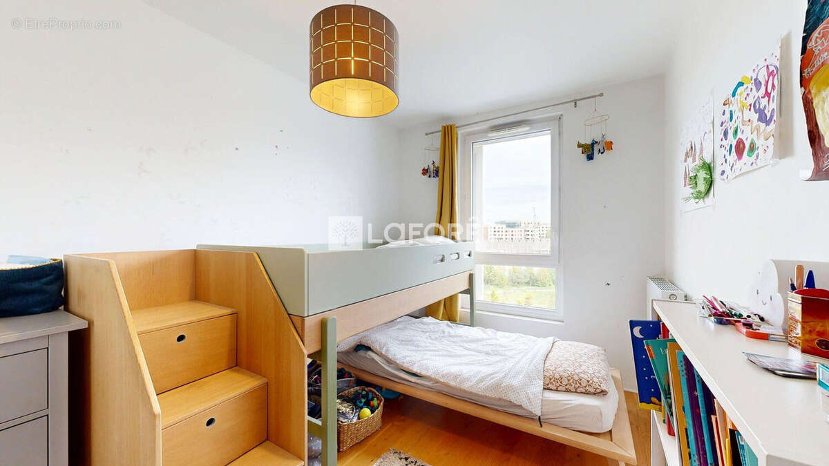 Appartement à NANTERRE