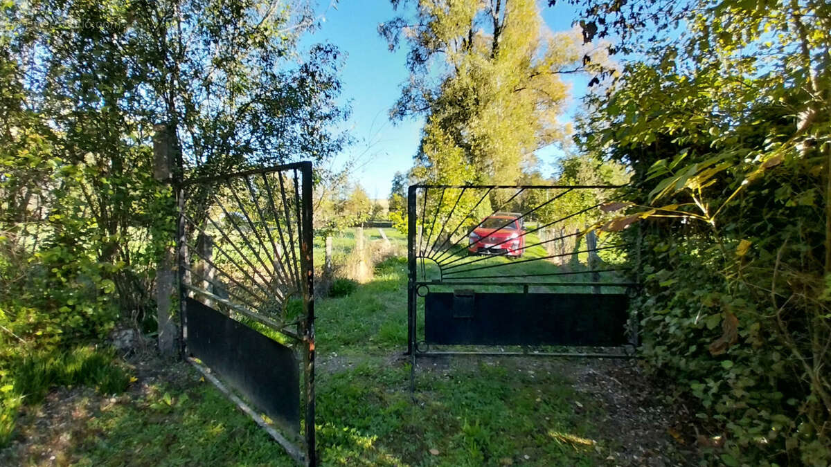 Maison à VIEUX-MAREUIL