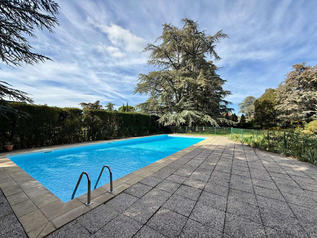 Appartement à ROMANS-SUR-ISERE