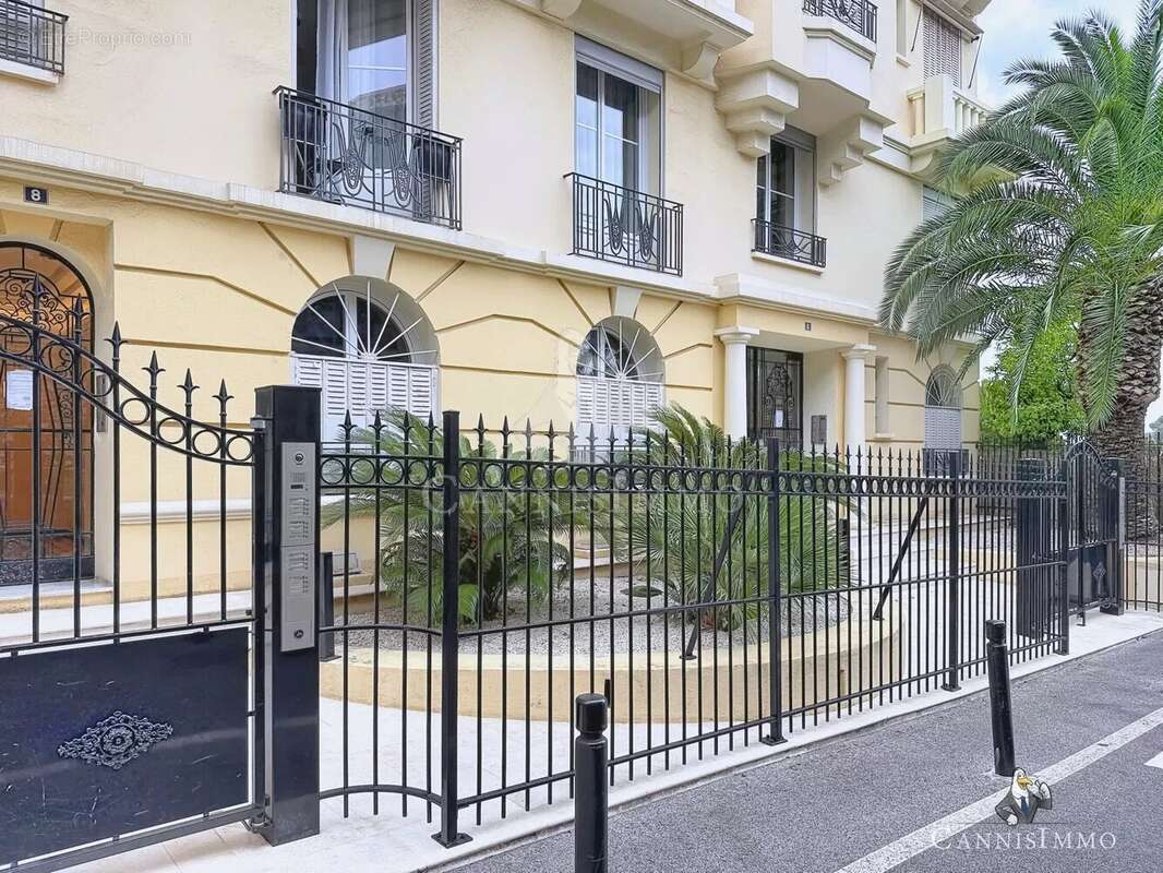 Cannes stanislas 2p balcon vue mer - photo 9