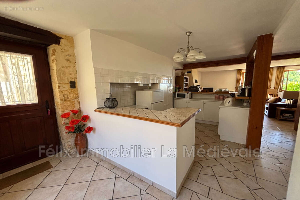 Maison 119 m² à Salignac-Eyvigues  - photo 5