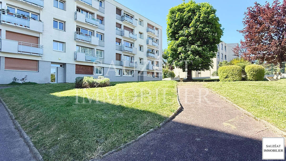 Appartement à FONTENAY-AUX-ROSES