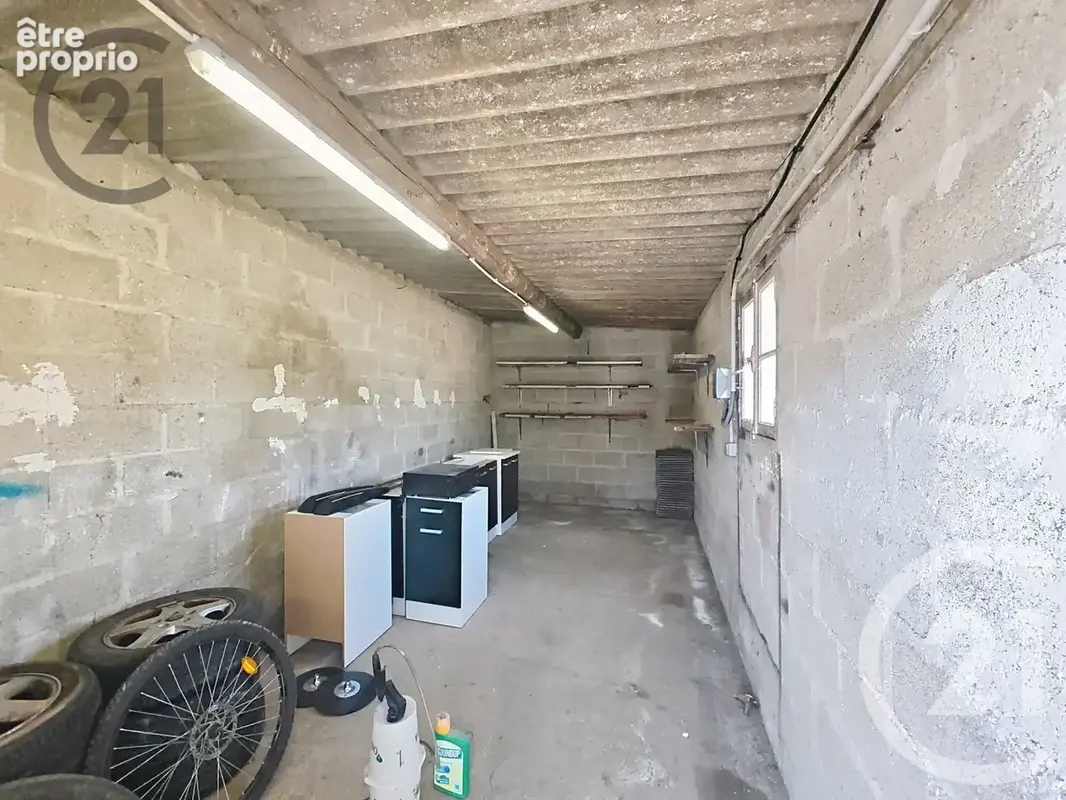 Maison 87 m² à Saint-Just-Sauvage  - photo 14