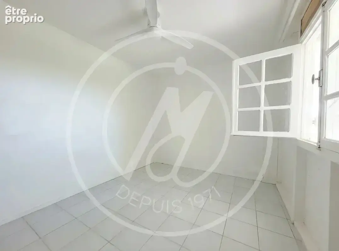 À vendre : maison t6 à sainte-anne - 360 000 € - photo 5