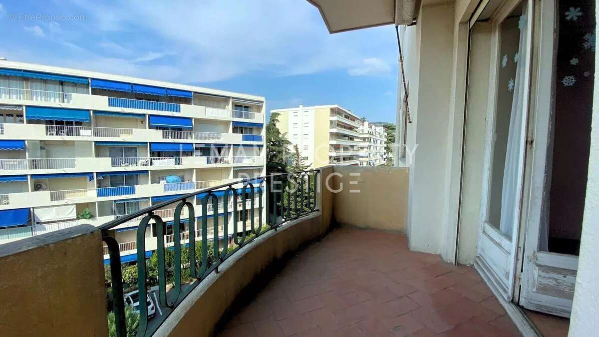 Appartement à CANNES