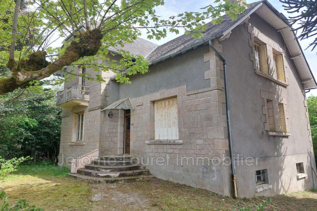 Maison à EGLETONS
