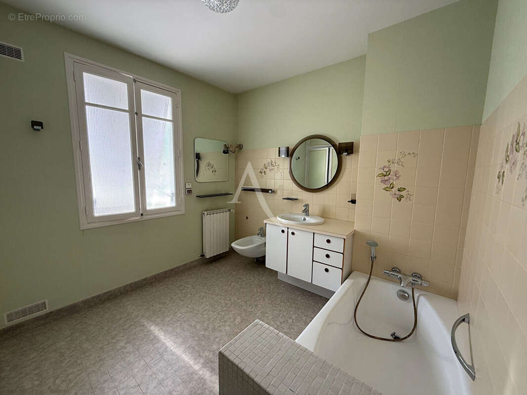 maison de bourg avec  chambre en plain pied - photo 7