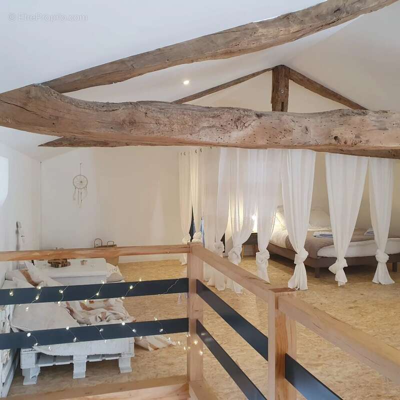 Maison à SAINT-VINCENT-DE-LAMONTJOIE