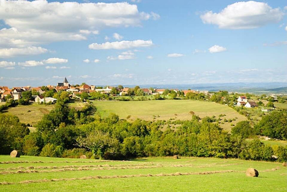 Terrain à POURRIERES