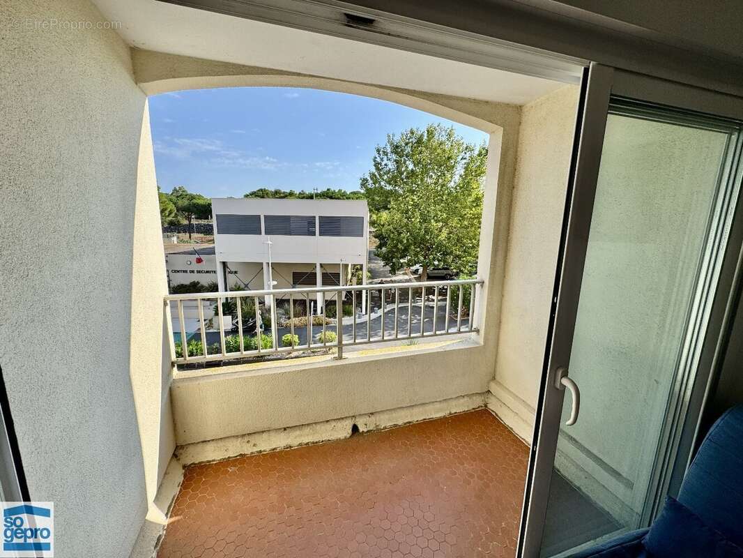 Réf : 2071 - Vente Grand Studio Cabine dans résidence avec piscine et ascenseur ! - photo 5