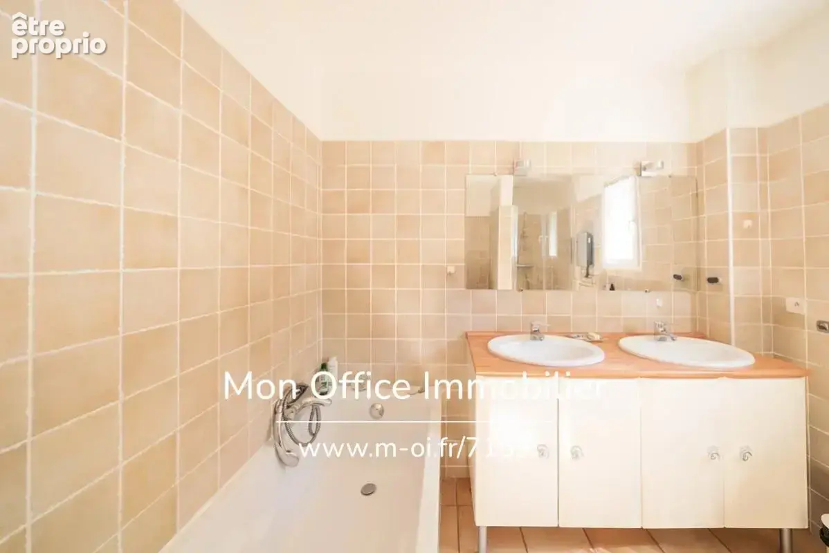 Référence : 7159-DVI. - AIX EN PROVENCE - Celony - Bastide de caractère de 172 m² sur un terrain plat de 2 300 m² avec piscine - photo 10