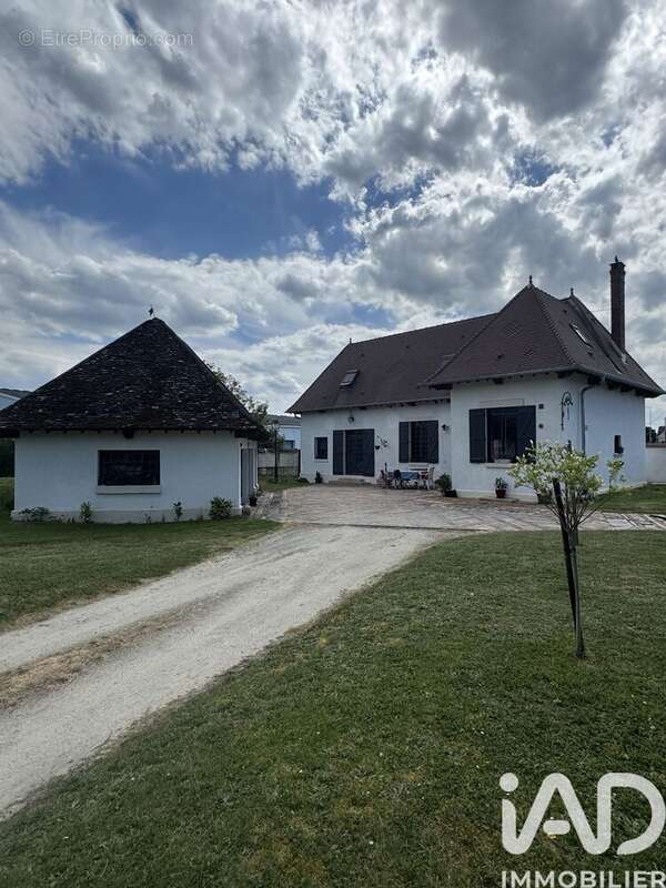 Photo 2 - Maison à BOURGES