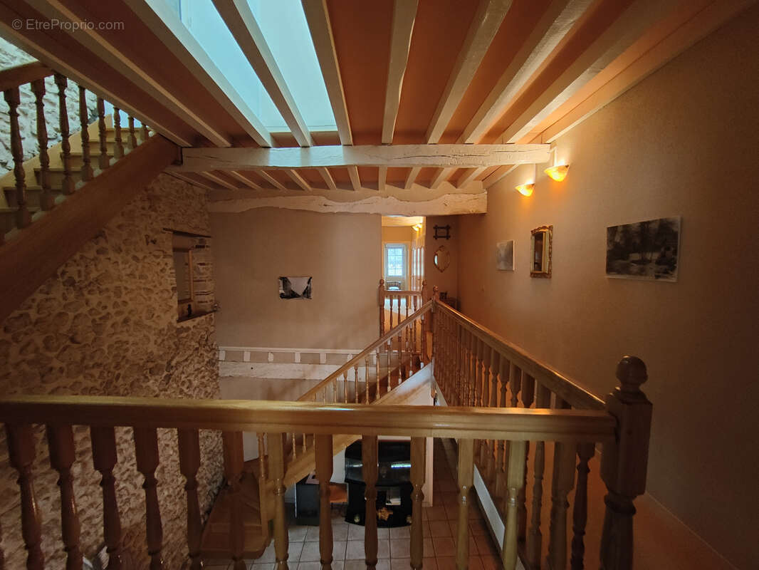 Charmante maison  avec cour en viager occupé - photo 2