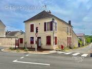 Maison à COULANGES-SUR-YONNE