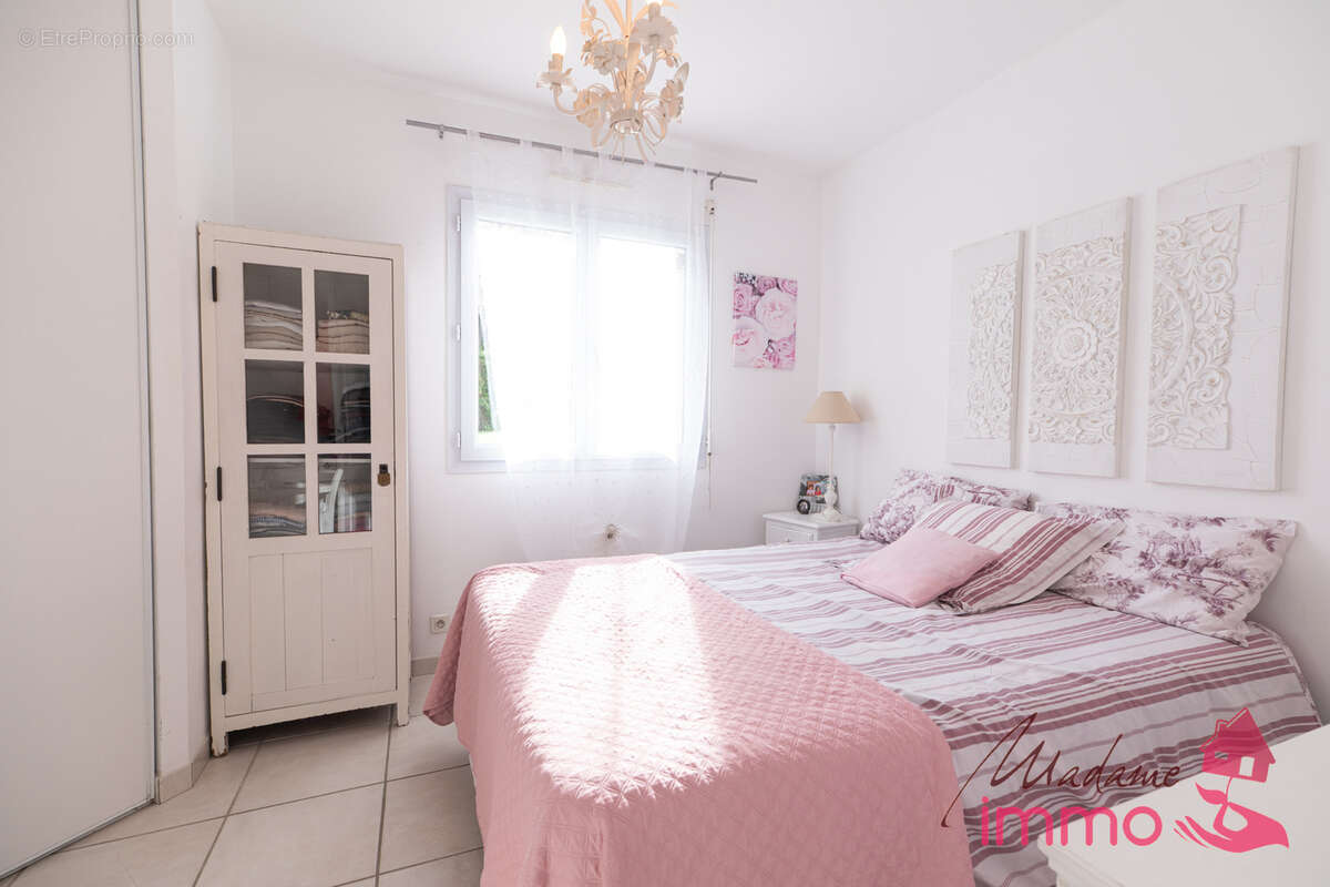 Maison à SAINT-PIERRE-DU-MONT