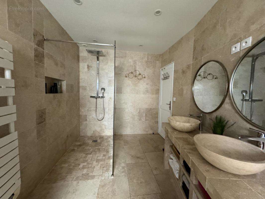 Maison à CHILLY-MAZARIN