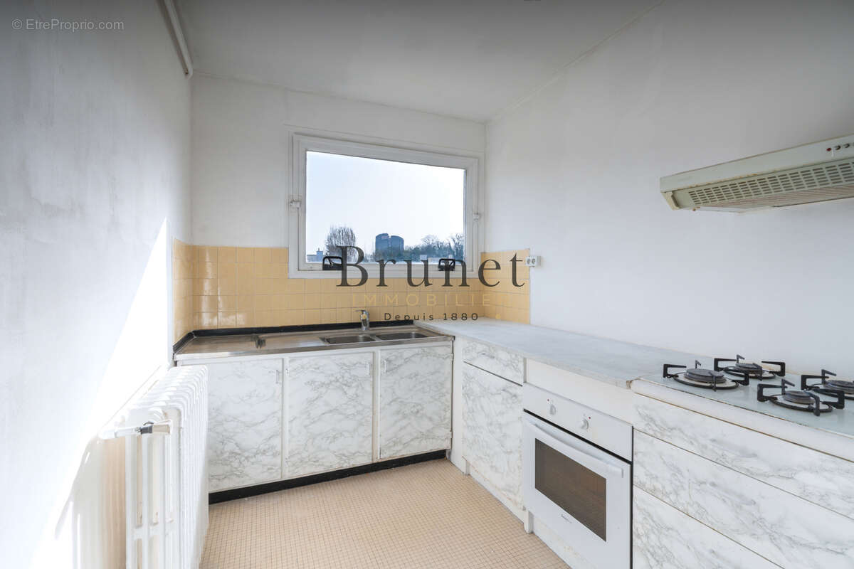 Appartement à SAINT-MAUR-DES-FOSSES