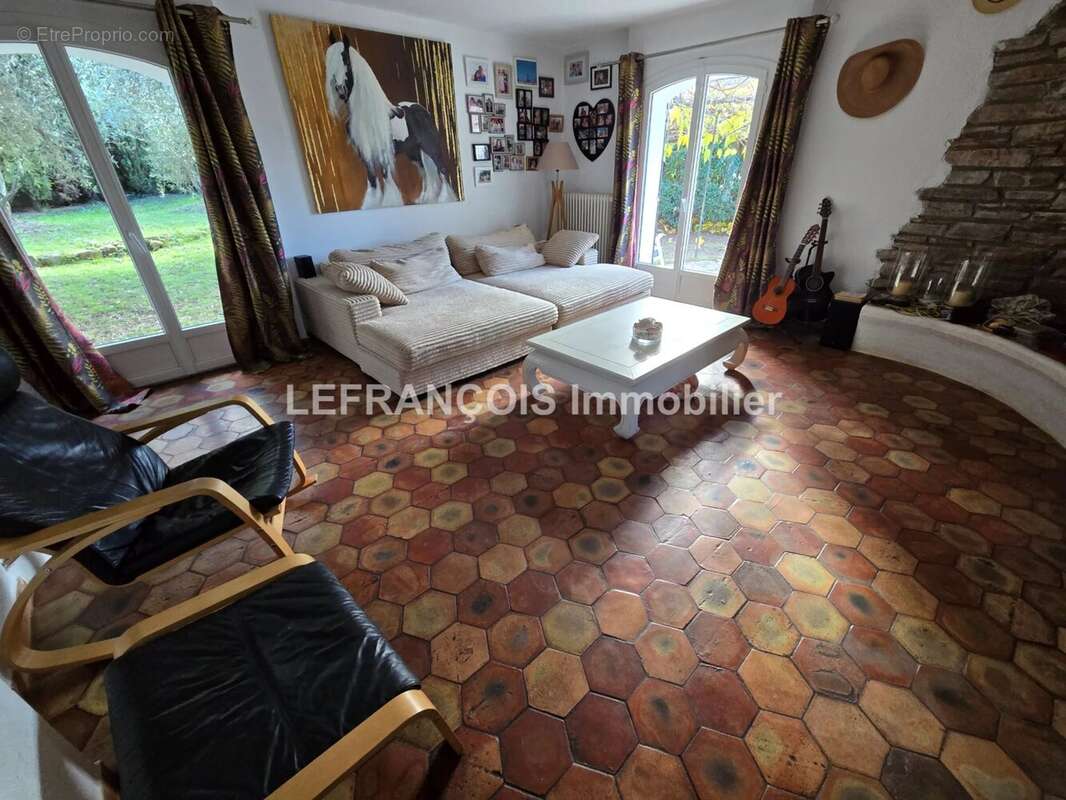 Maison à PEYMEINADE