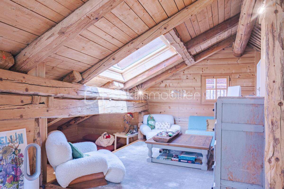 Chalet de 1798 entièrement rénové — refuge d'exception aux Aravis - photo 7