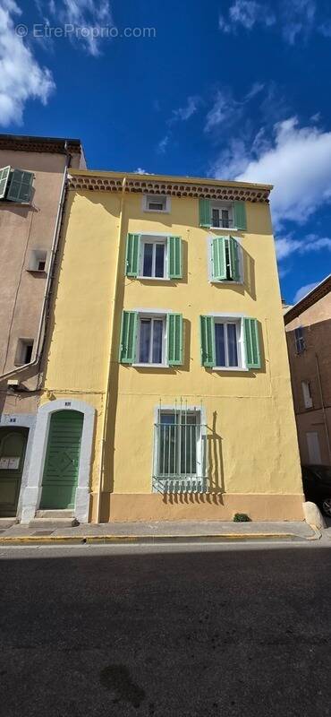 Appartement à CUERS