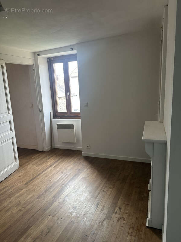 Maison à PIERRE-BUFFIERE